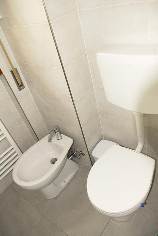 Viareggio Seaside Apartment Private Parking Bagian luar foto